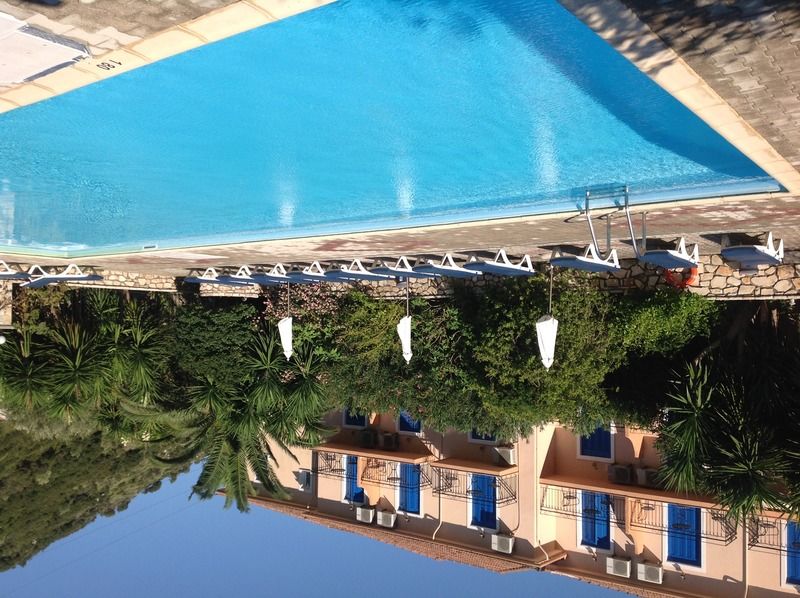 Hotel Nostos Frikes Exteriör bild
