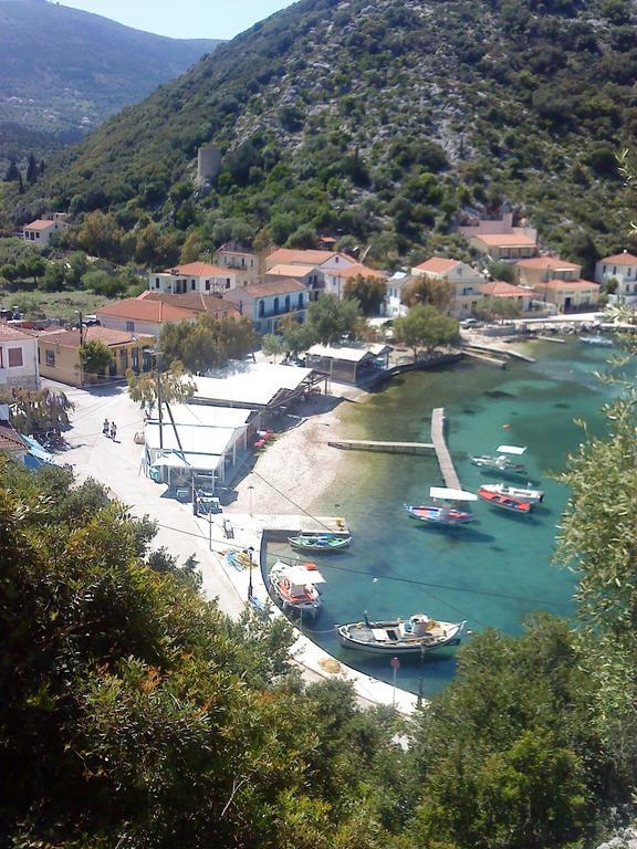 Hotel Nostos Frikes Exteriör bild